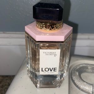 Victoria secret love perfume